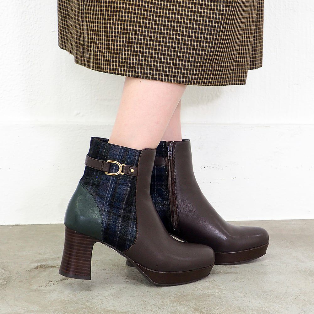 ダークブラウンコンビ