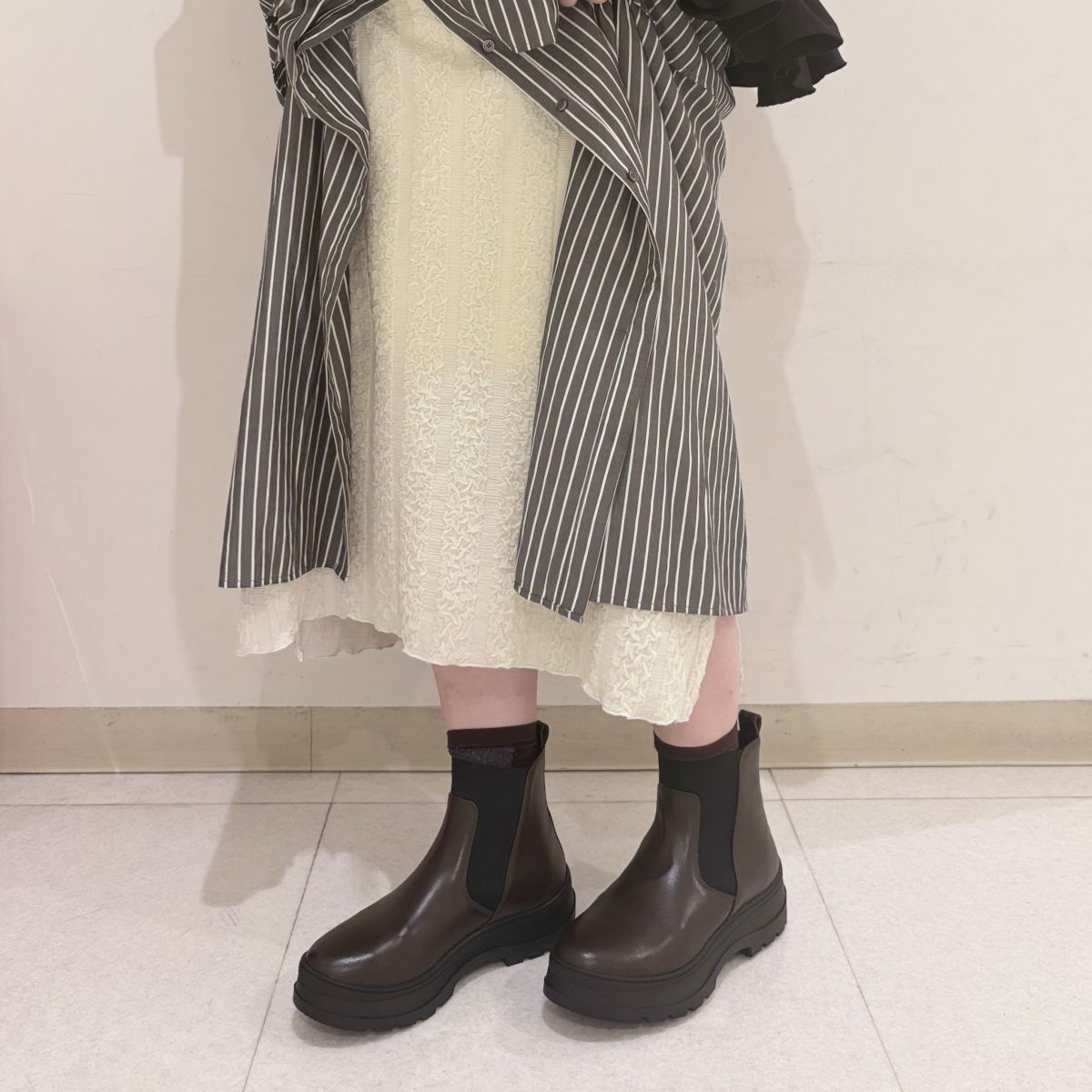 スタッフ着用：ダークブラウン