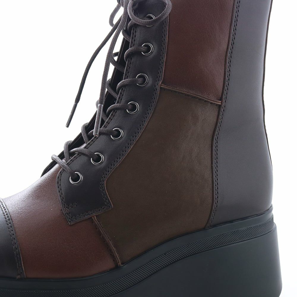 ブラウン系カラーを大胆にパッチワークしたデザインはあしながおじさんならでは