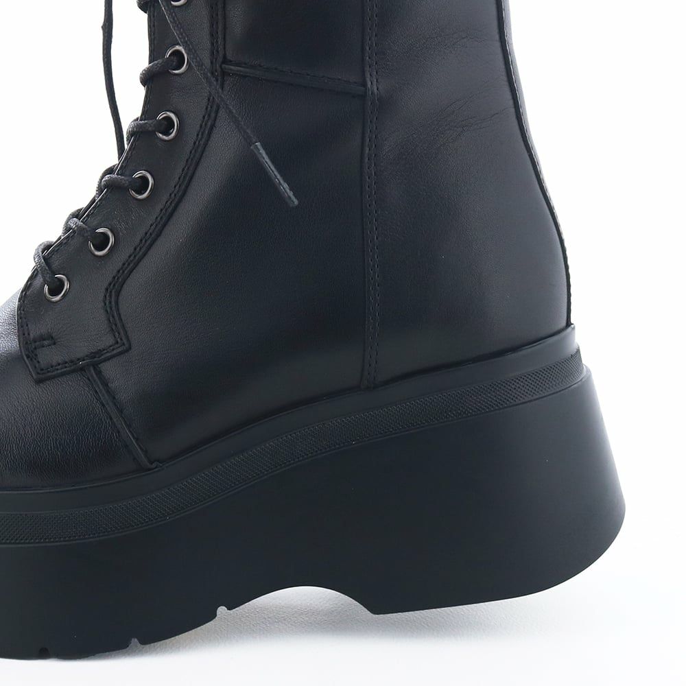 ヒールの高さ：約7.5cm