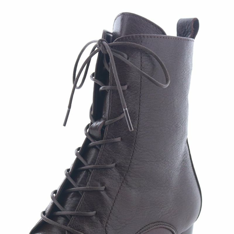 足のコンディションに合わせて筒幅を調節できます