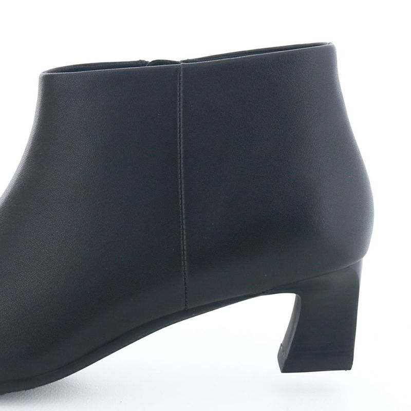 ヒールの高さ：約5.0cm