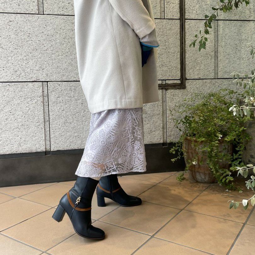 スタッフ着用：ネイビーコンビ