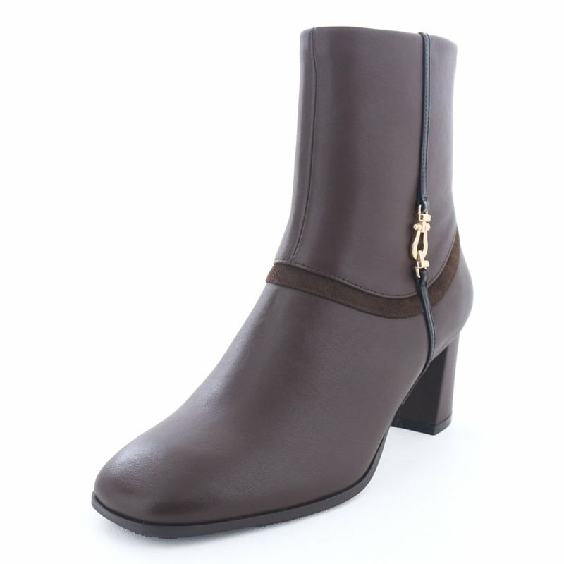 ダークブラウン