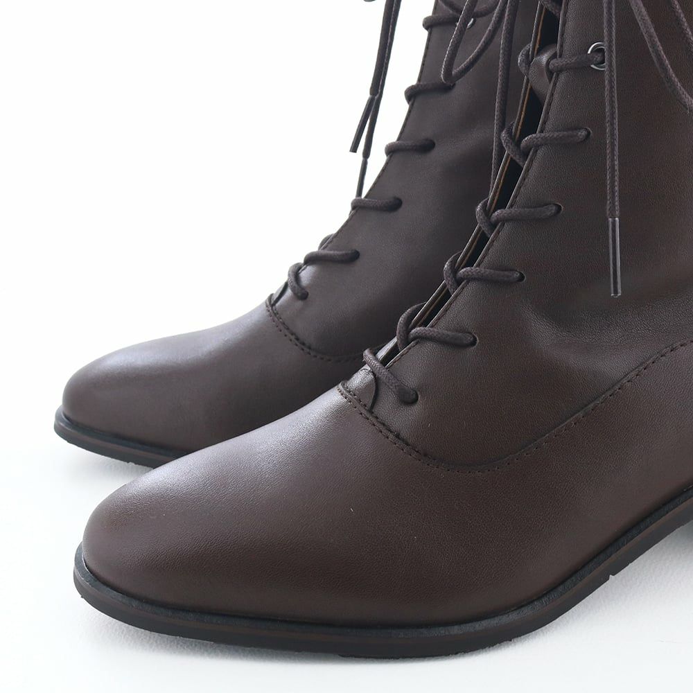 履きこむほどに味わいが増すレザーアイテム。ゆっくり時間をかけて付き合いたい一足です