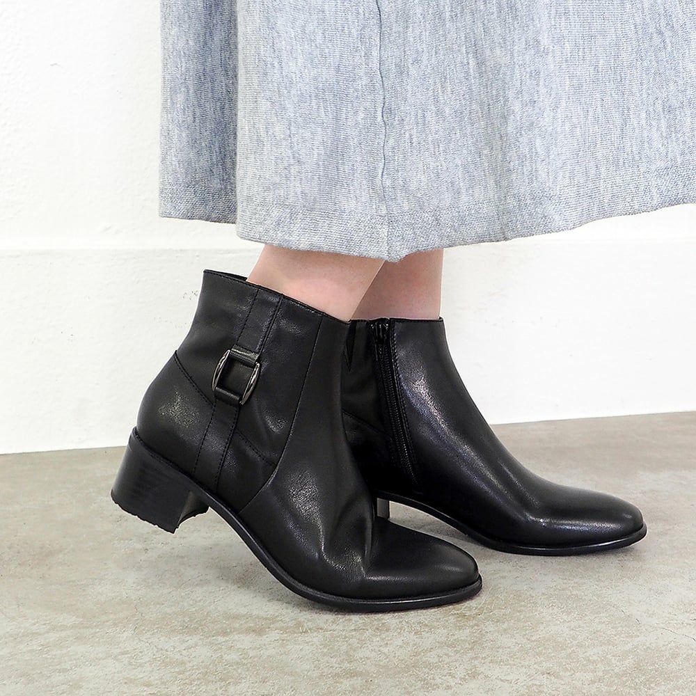 çava çava アンクルブーツ　ブラック ブーツ | あしながおじさん / cavacava （サヴァサヴァ）靴の公式通販