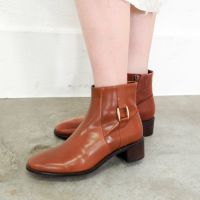 マロンブラウン