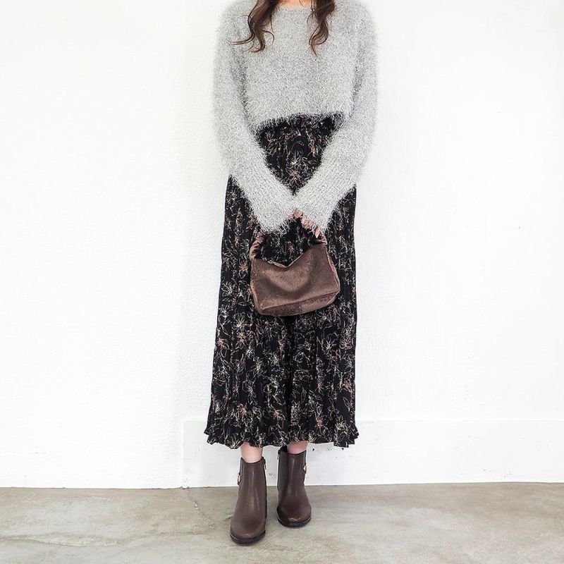 ダークブラウン