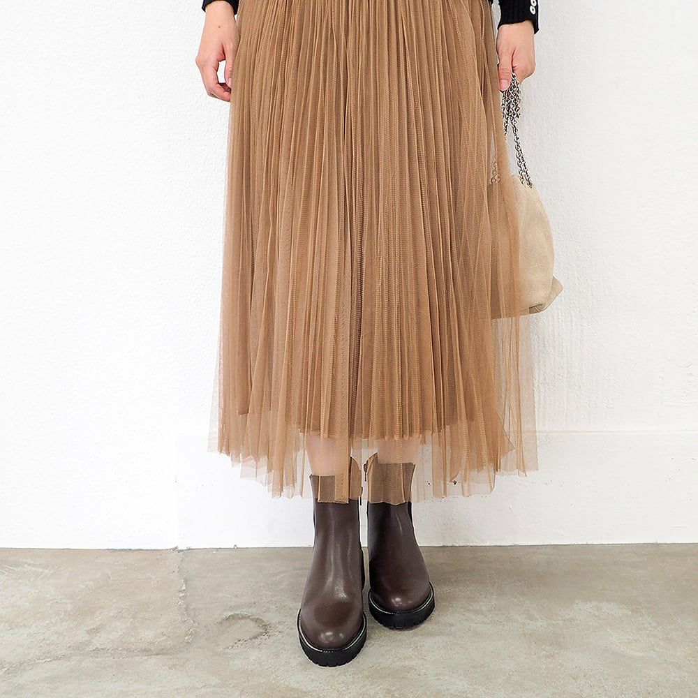 ダークブラウン