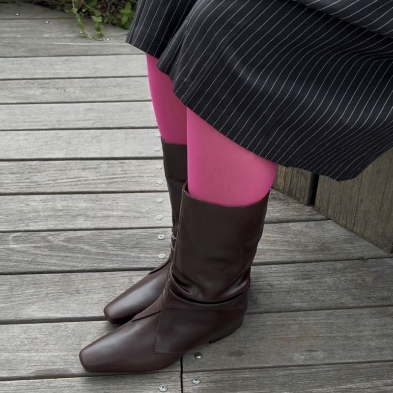 スタッフ着用：ダークブラウン