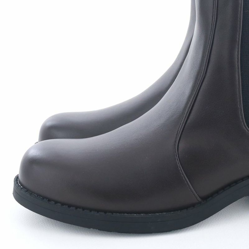 立体感のあるトゥライン。指先も締め付けません