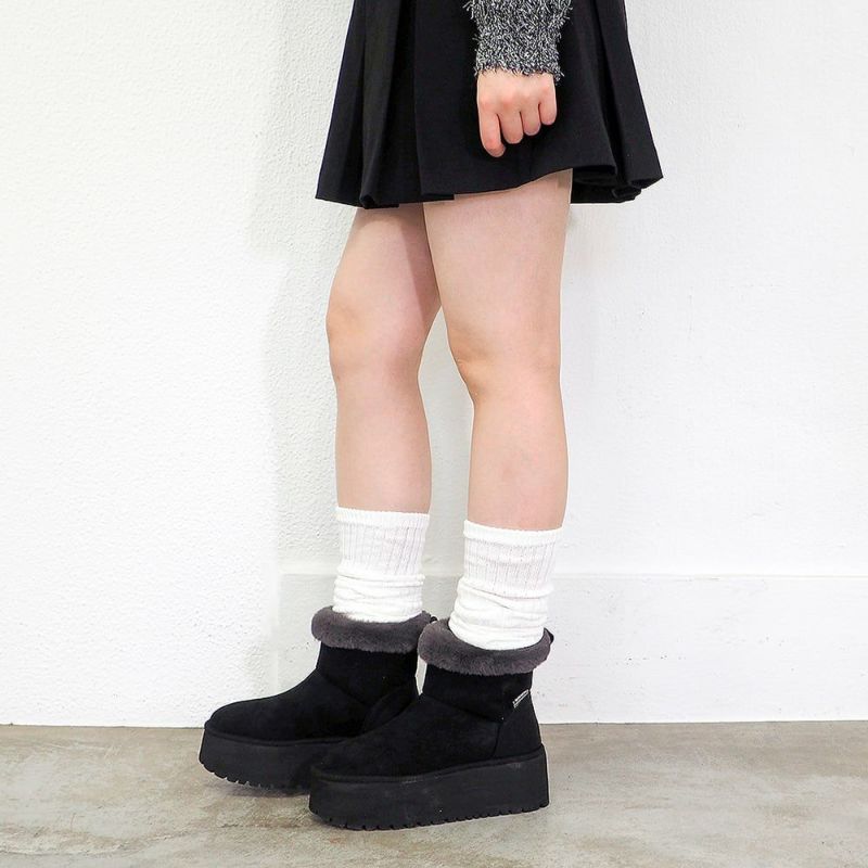 ブラック