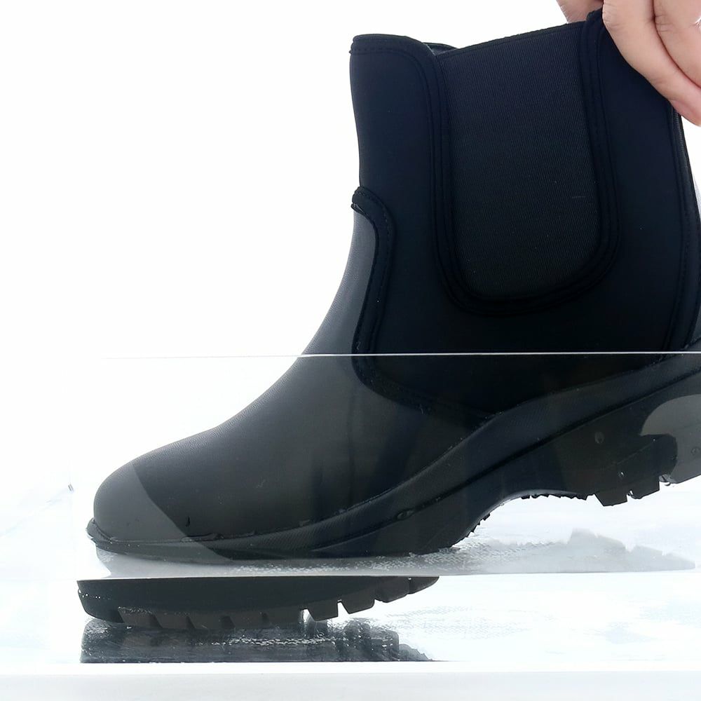 水深4cm×3時間の浸水試験をクリアしています