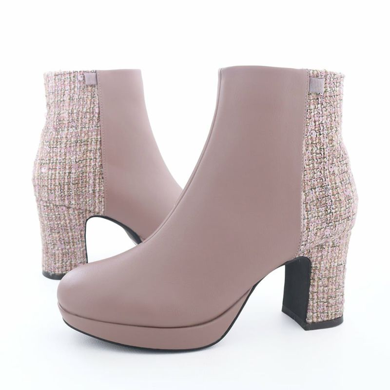 リボンを外したシンプルスタイルはオンタイムにも◎