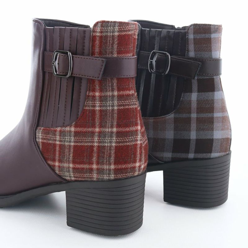 大胆にチェック柄をあしらった2色はコーデの主役に