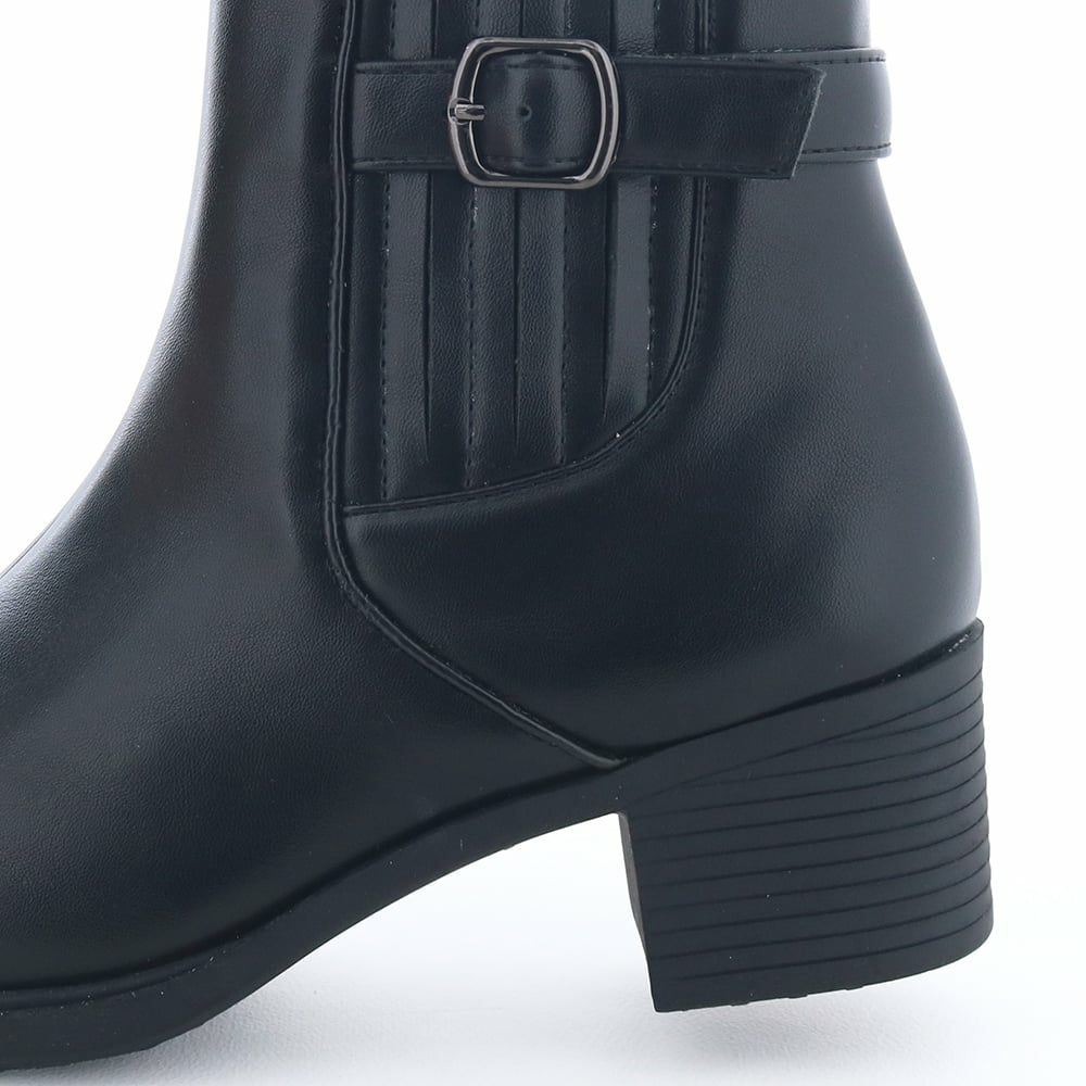 ヒールの高さ：約5.5cm