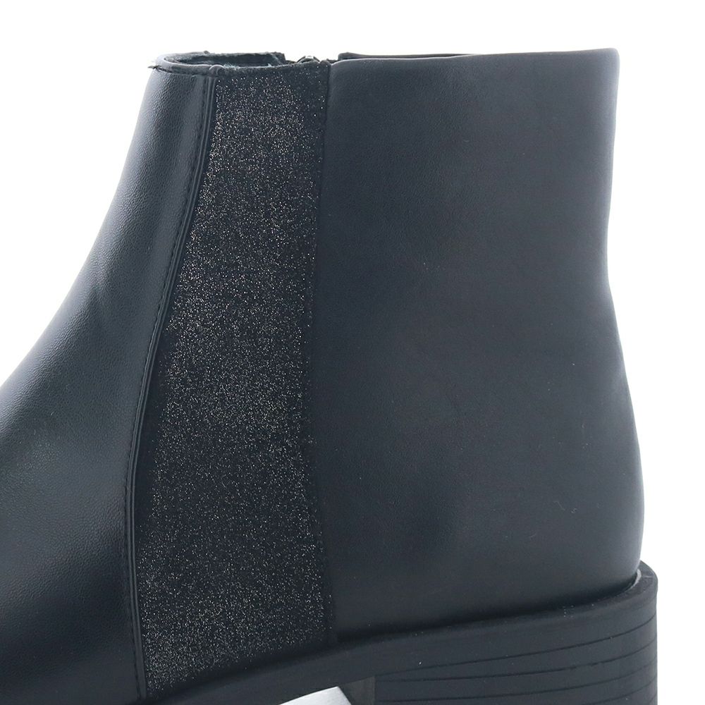 ブラックコンビ（キラッと光るラメ素材がアクセントに）