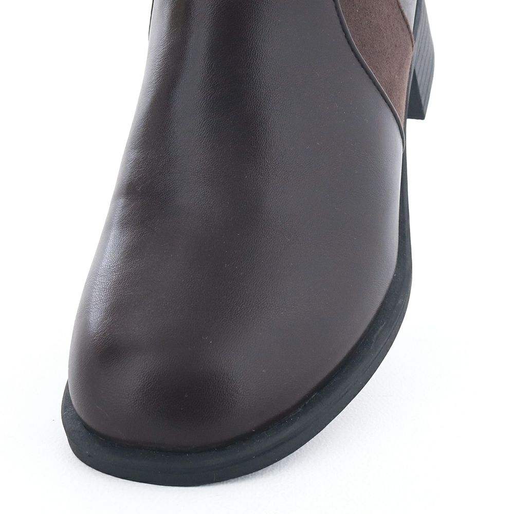 指先を締め付けないゆったり設計