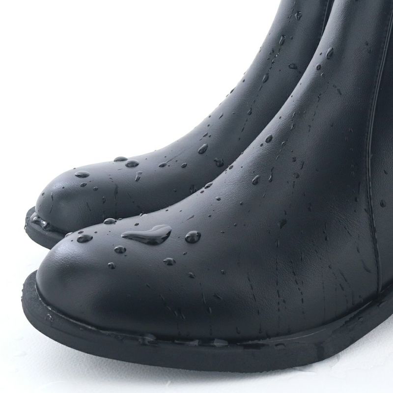 急な雨にも慌てない撥水加工