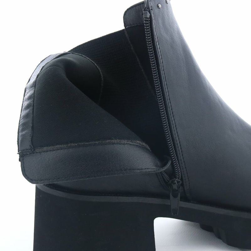 スポンジやクッションを効かせた足あたりのよさも魅力