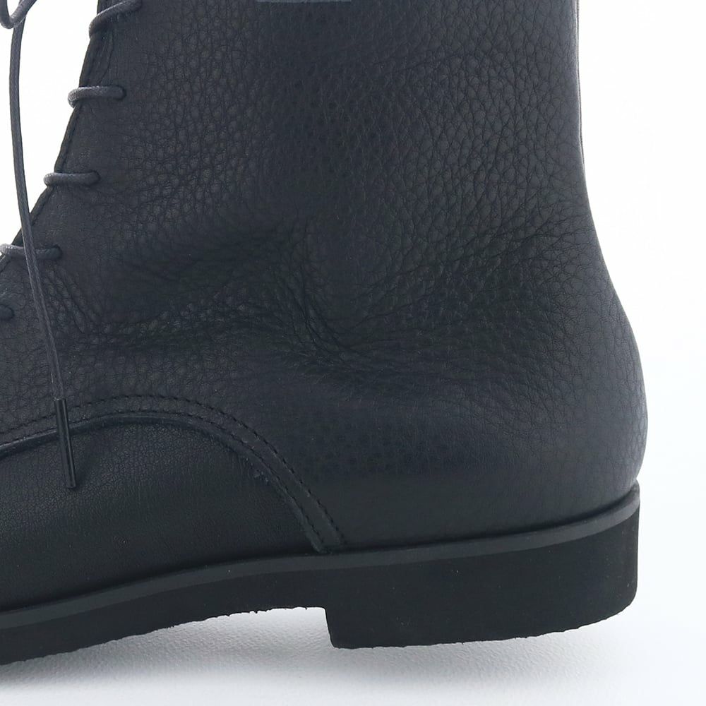 ヒールの高さ：約2.5cm