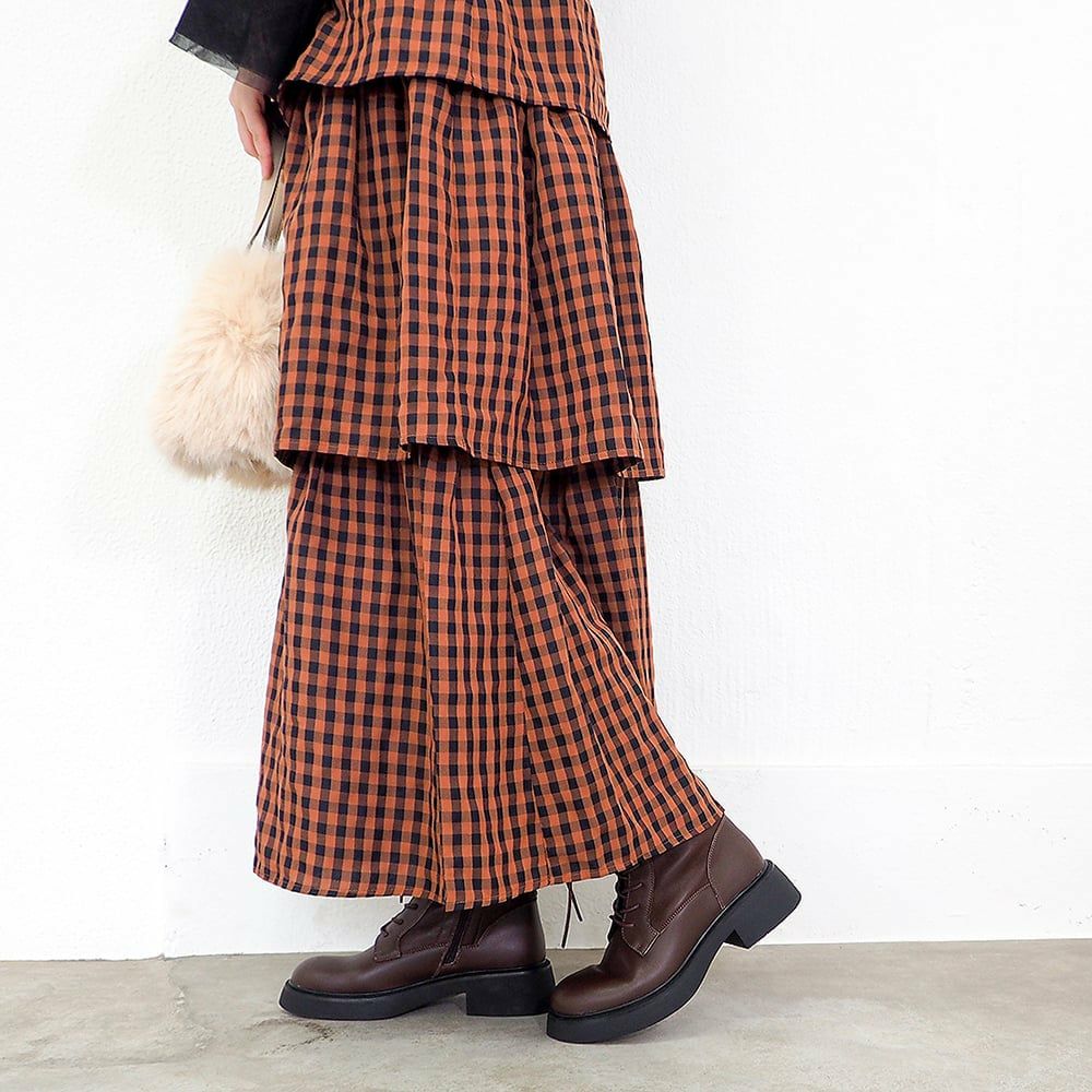 ダークブラウン