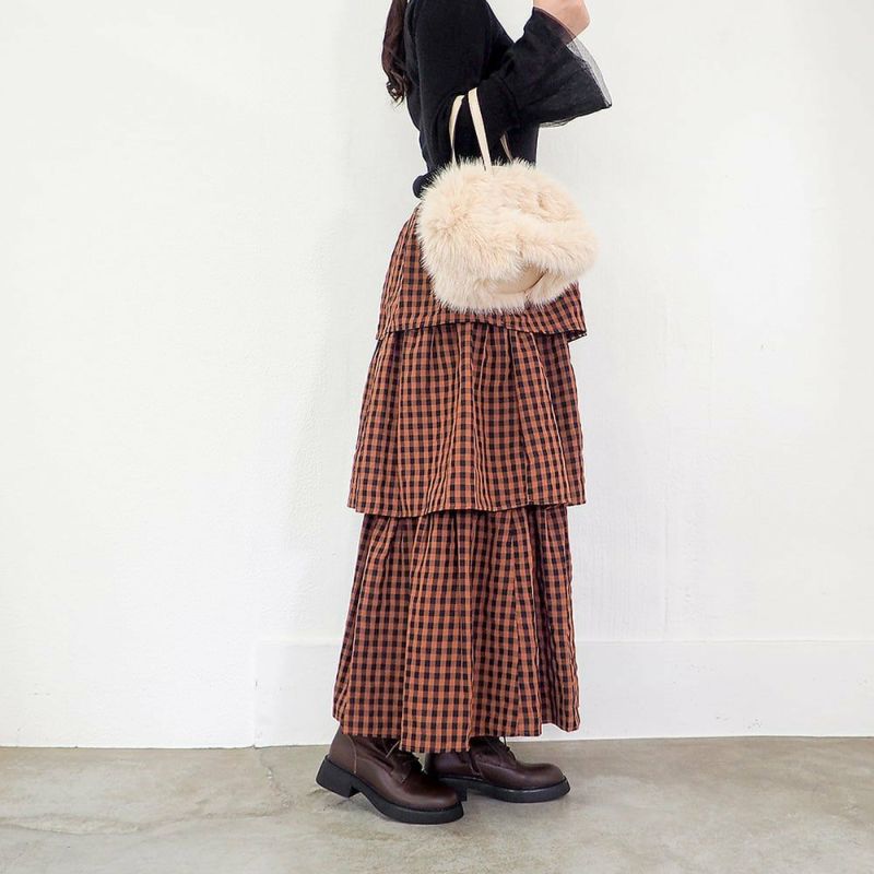 ダークブラウン