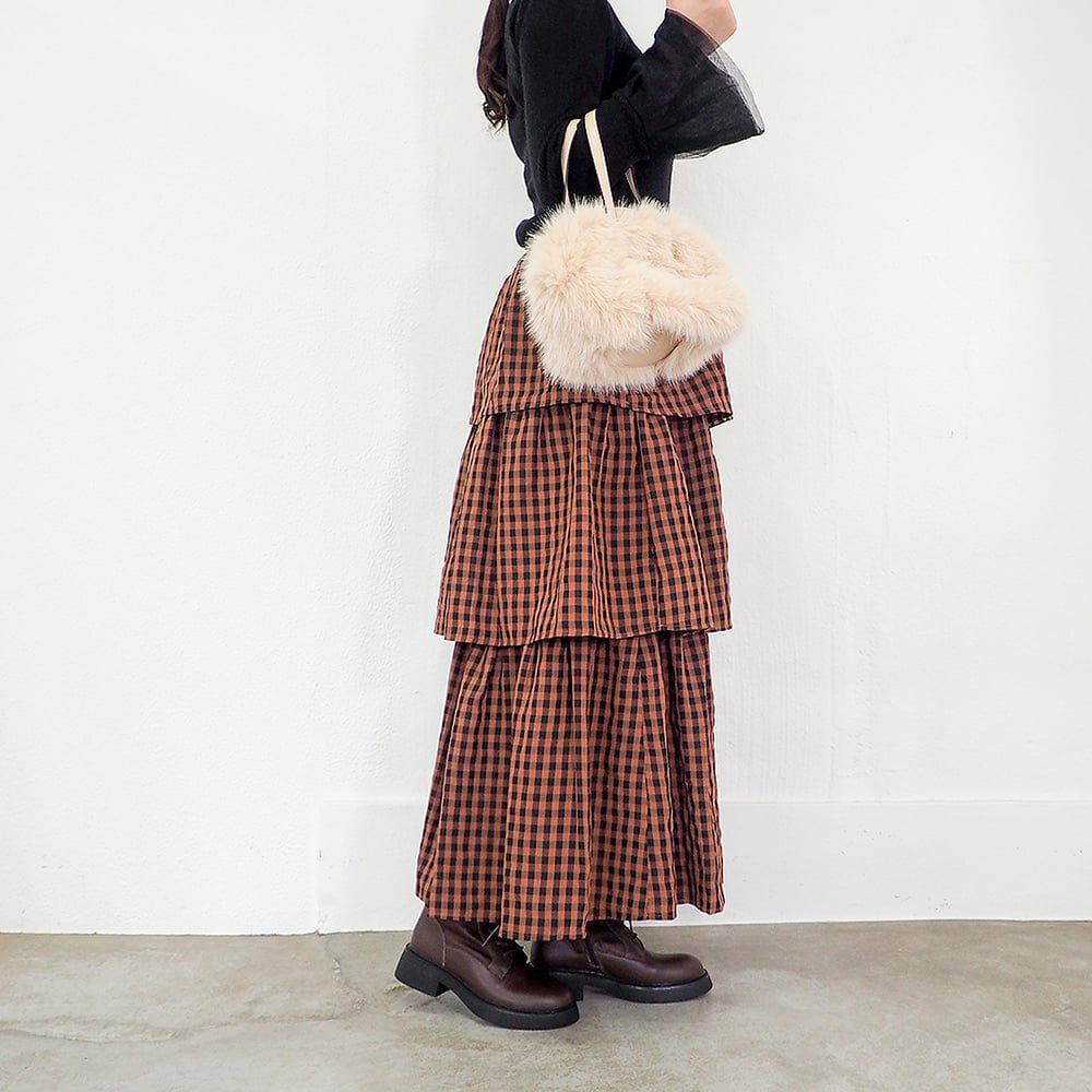 ダークブラウン