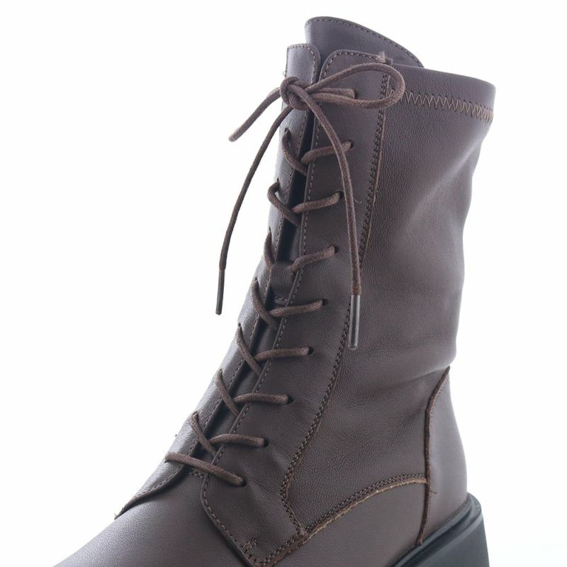 足のコンディションに合わせて筒幅を調節できるのも嬉しい