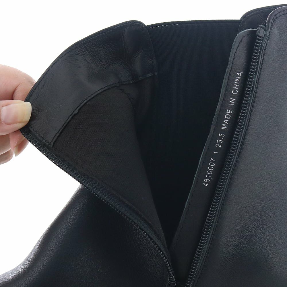 裏地はふわっとソフトなスポンジ入り生地