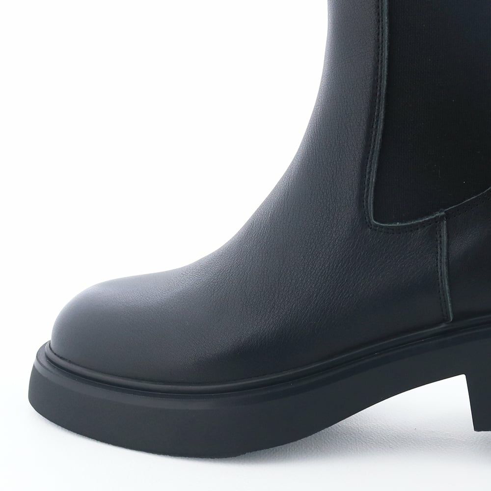 前底の厚さ：約2.0cm