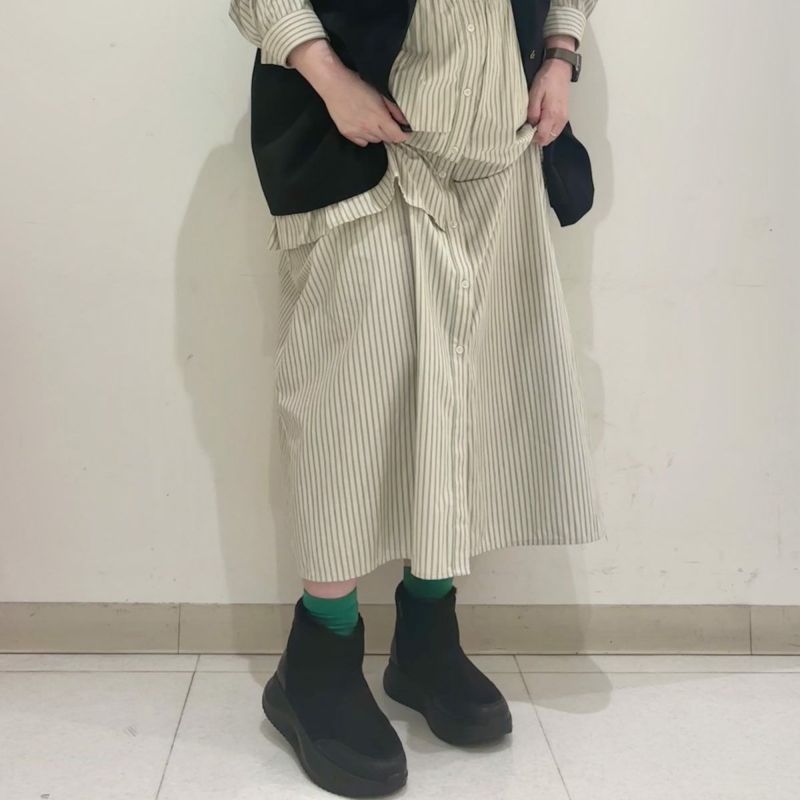 スタッフ着用：ブラックコンビ