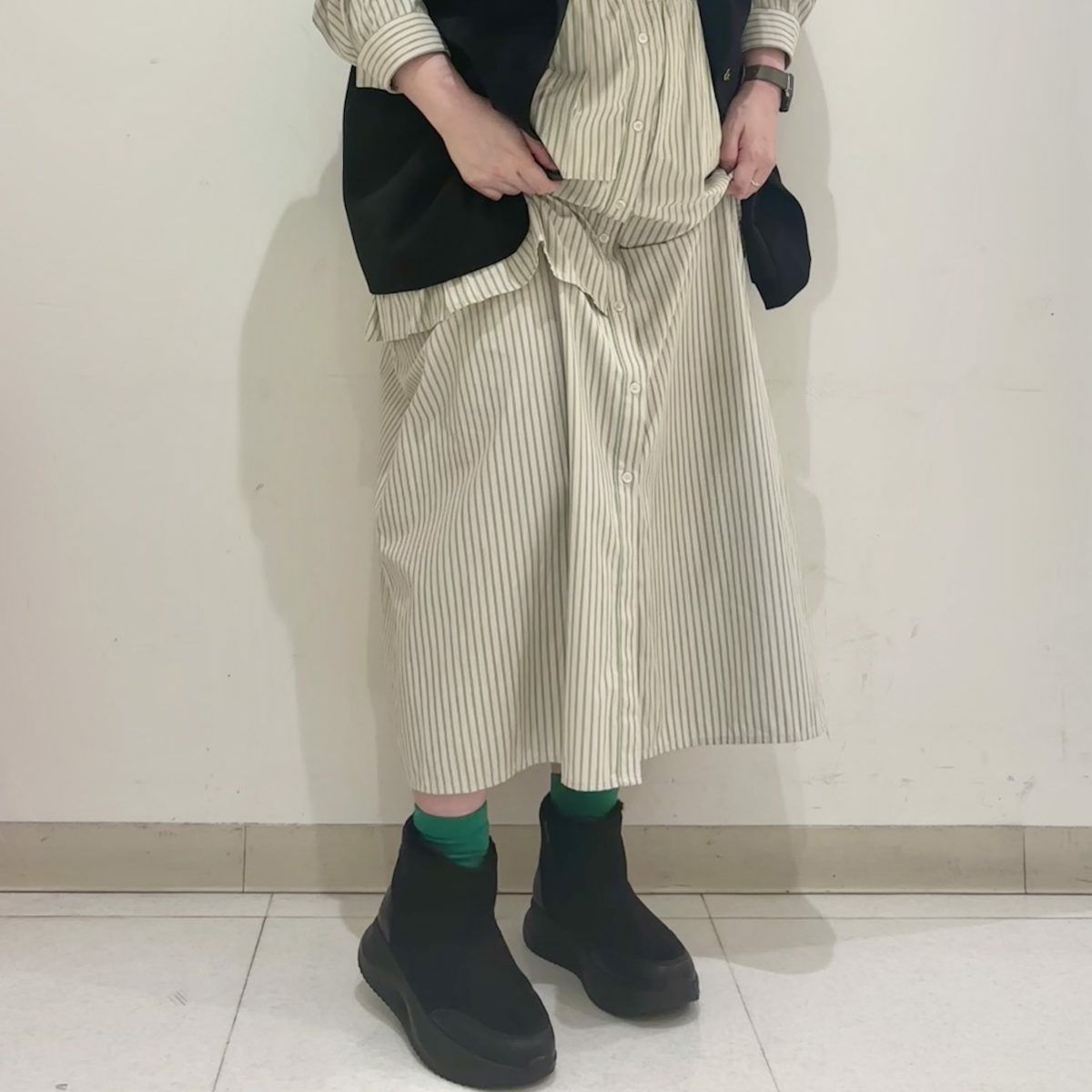 スタッフ着用：ブラックコンビ