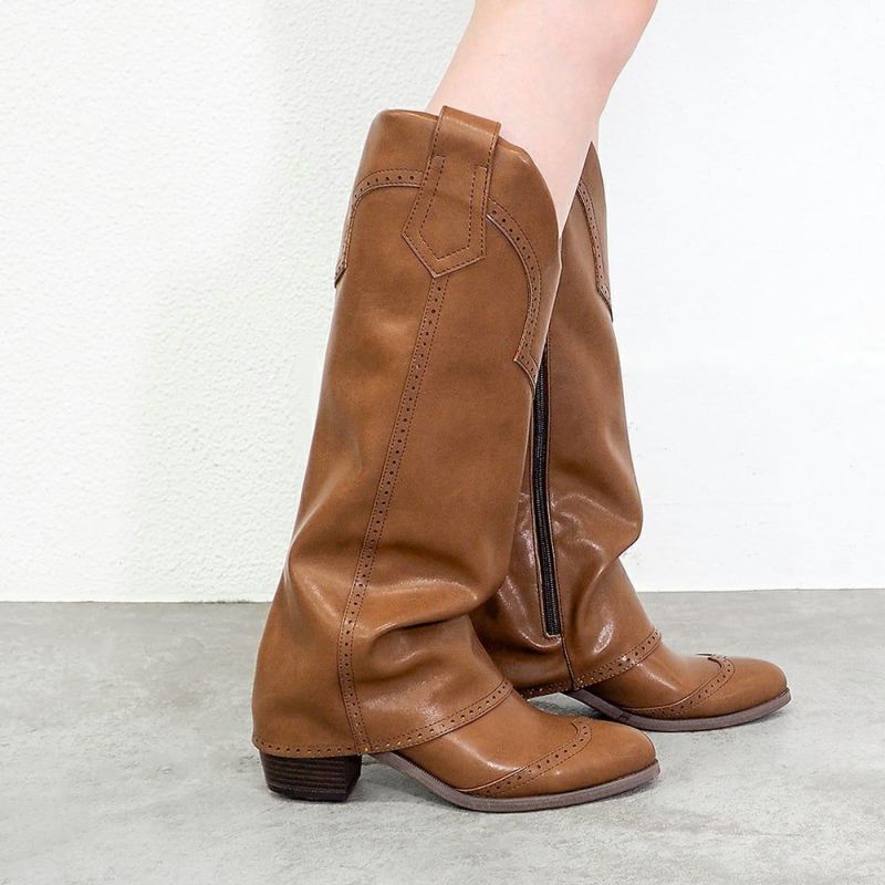 ライトブラウン