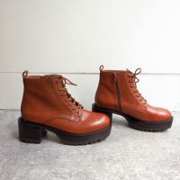 マロンブラウン