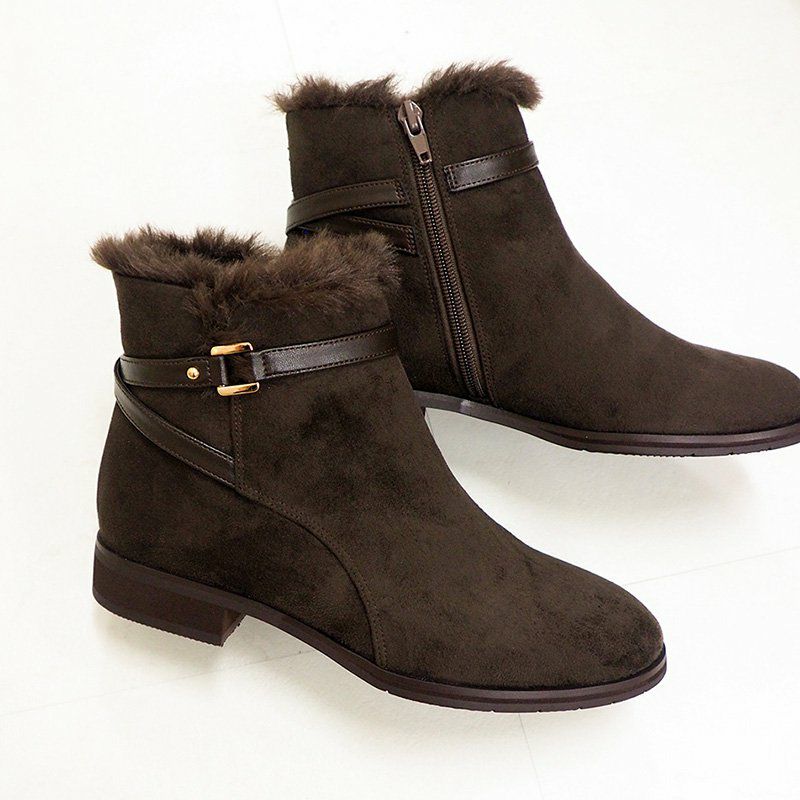 ダークブラウン