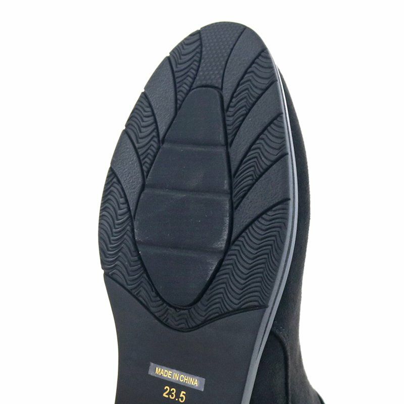 防滑ソールで滑りにくく安心