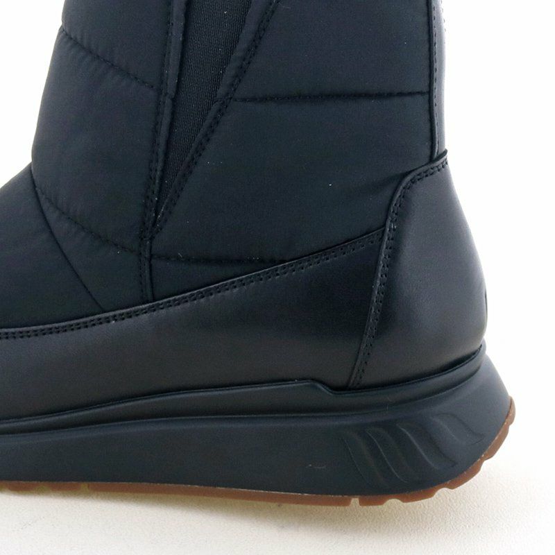 程よい高さの厚底ソール