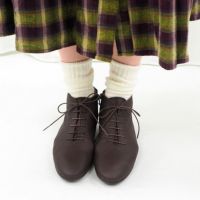 ダークブラウン