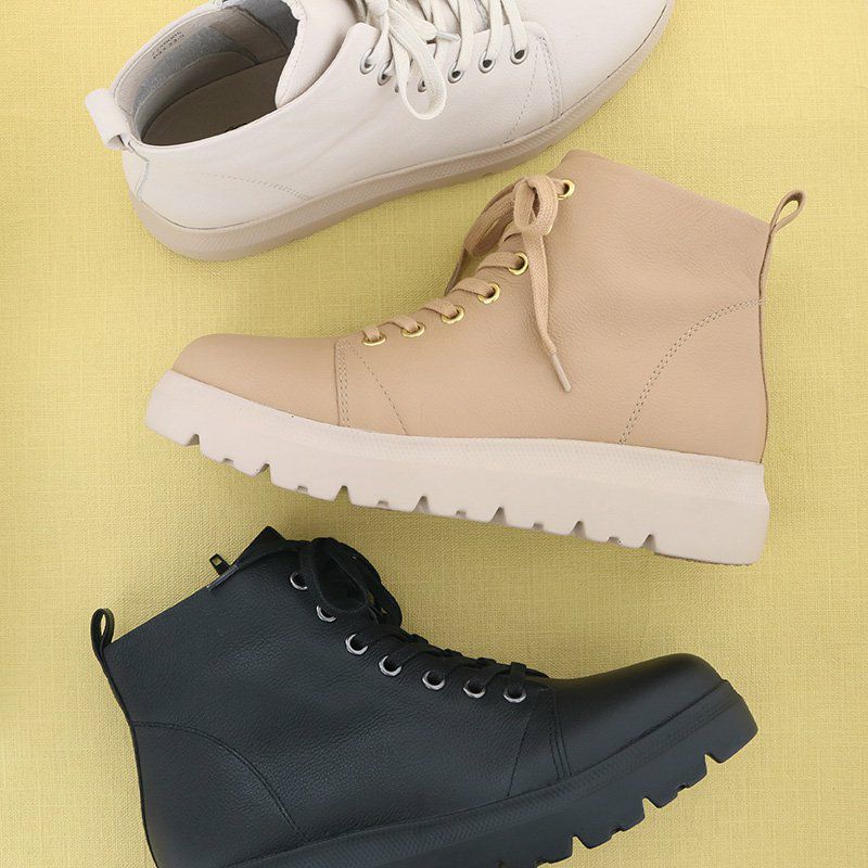 ハイカットスニーカー