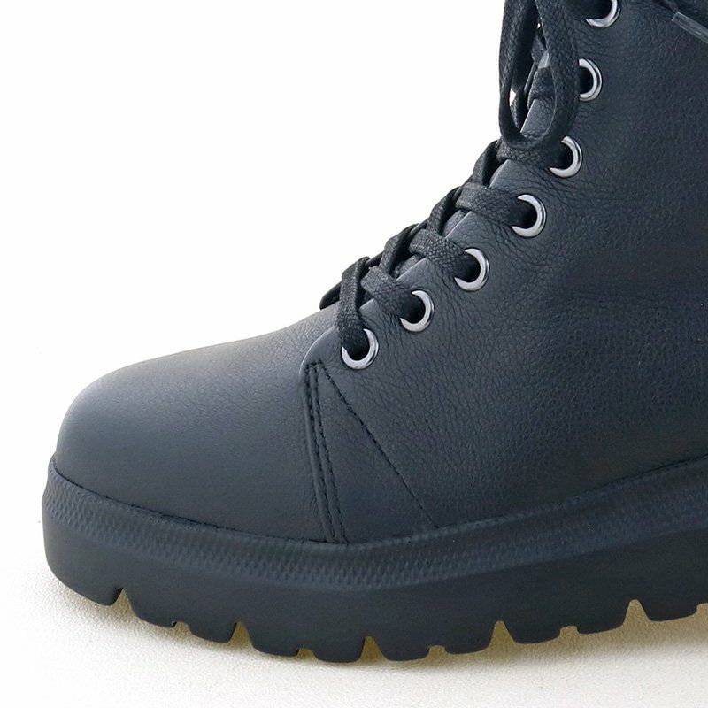 前底にも厚みのあるソール