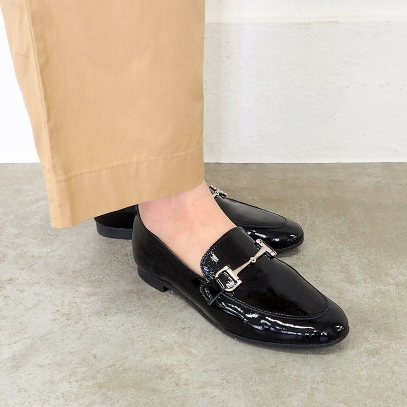 ブラックエナメル