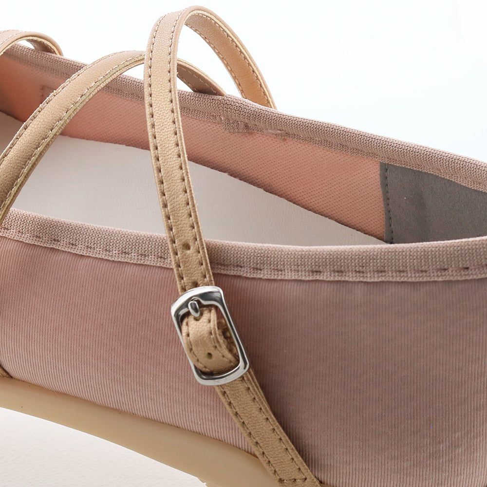 ふわふわの生地ライニングで足あたり◎