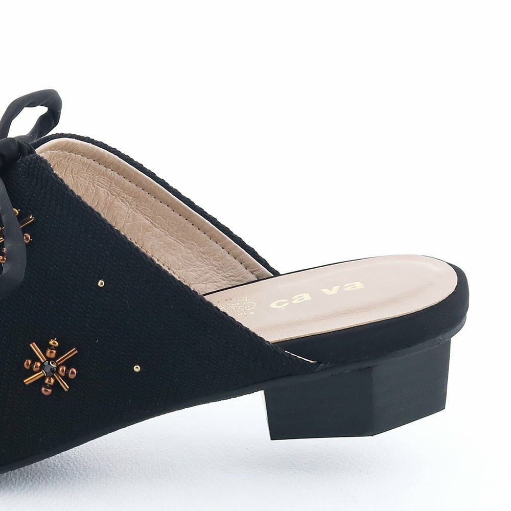 ヒールの高さ：約2.5cm