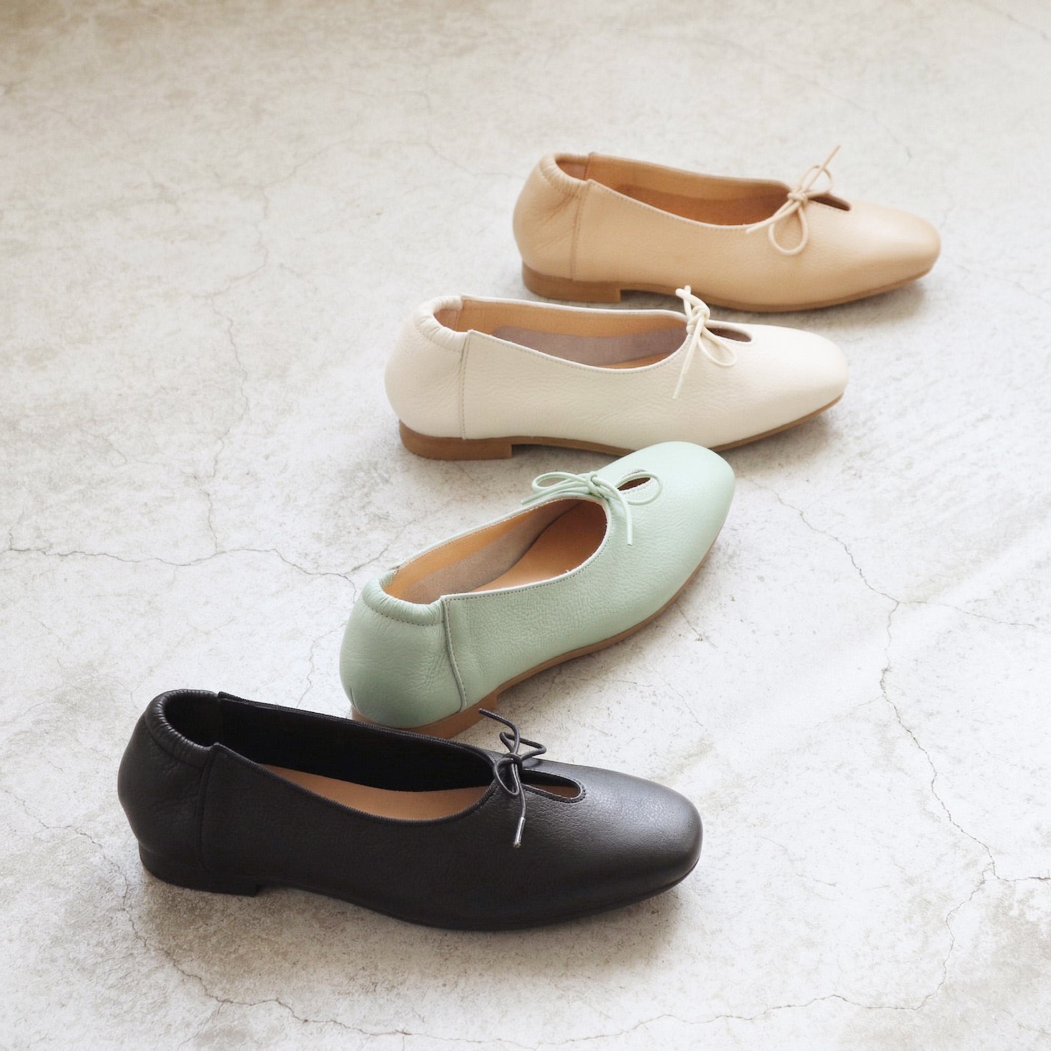 フラットシューズ | あしながおじさん / cavacava （サヴァサヴァ）靴